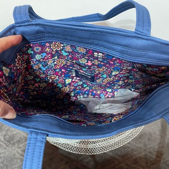 Vera Bradley Disney Daisy and Donald Duck Small Vera Tote Sensational Six NWT - Picture 6 of 8